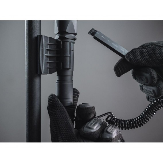 ARMYTEK Dobermann Extended Set - komplet so svetlom na zbraň
